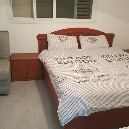 Ben Gurion Airport Closest Accommodation Israel Rehovot Bagian luar foto